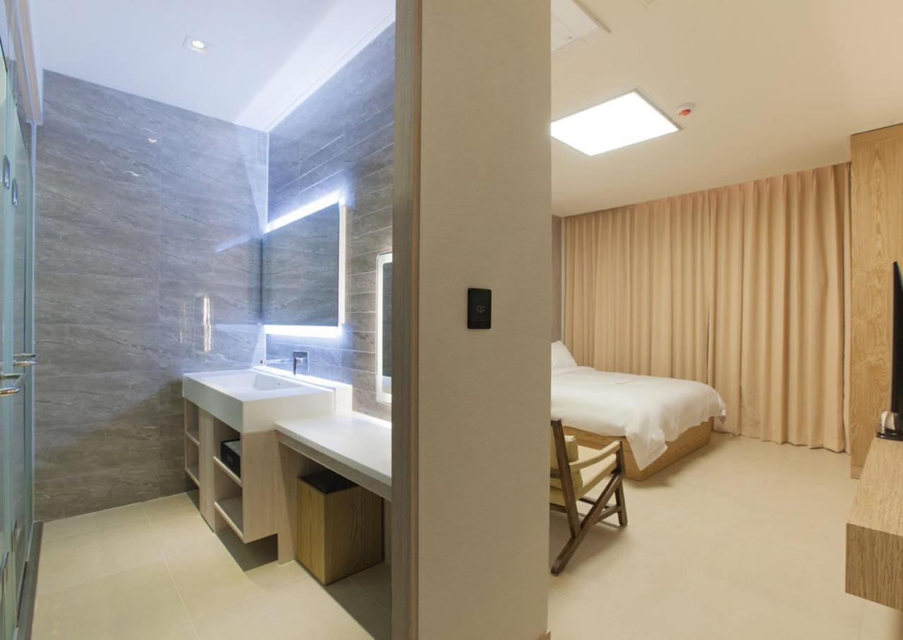 Yeosu Stay Hotel Habitación foto