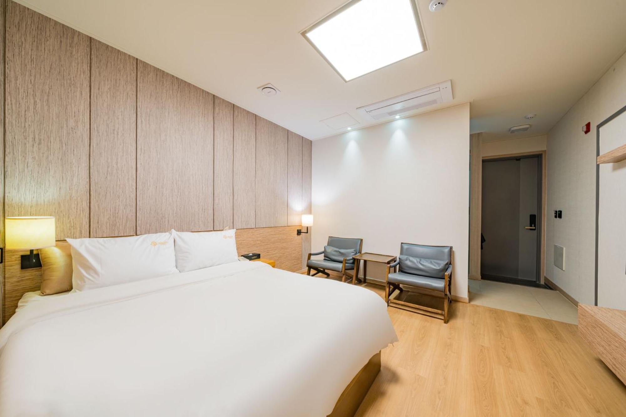 Yeosu Stay Hotel Habitación foto