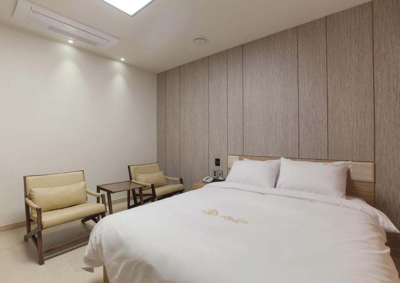 Yeosu Stay Hotel Habitación foto