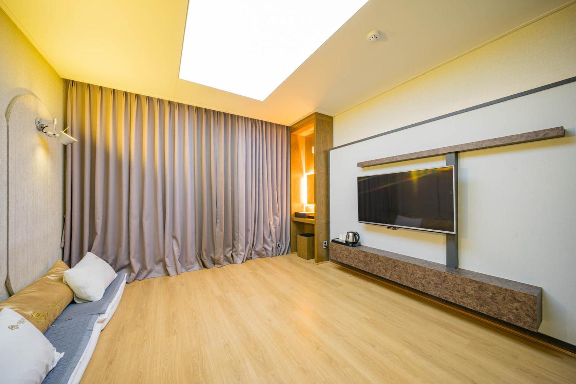 Yeosu Stay Hotel Habitación foto