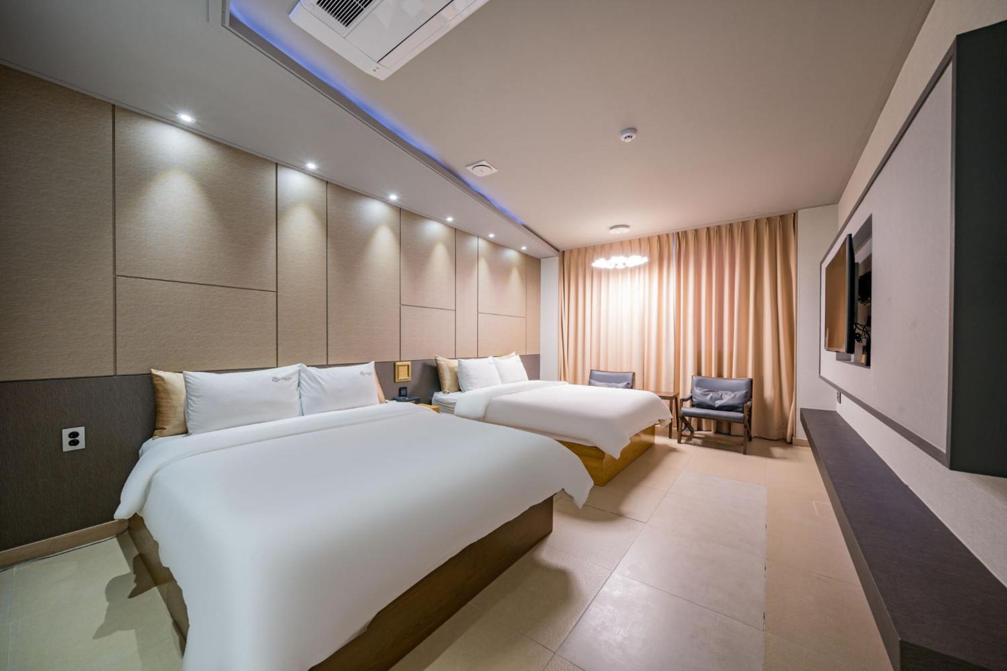 Yeosu Stay Hotel Habitación foto